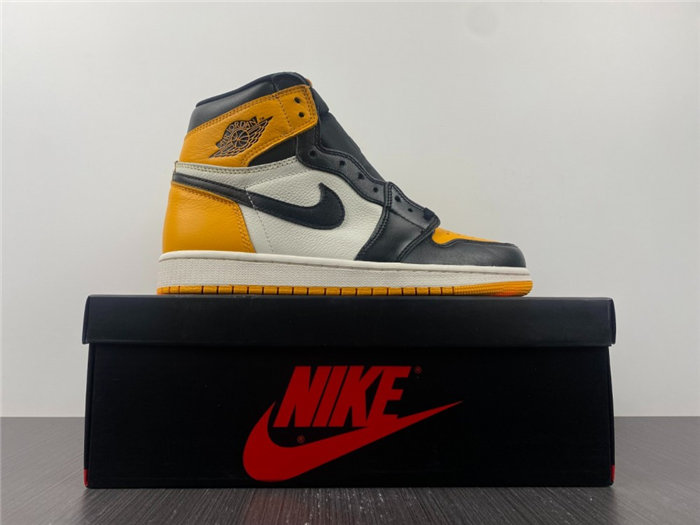 Jordan 1 Retro High OG Taxi   555088-711