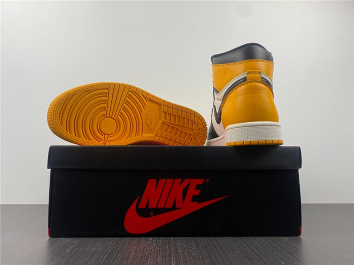 Jordan 1 Retro High OG Taxi   555088-711