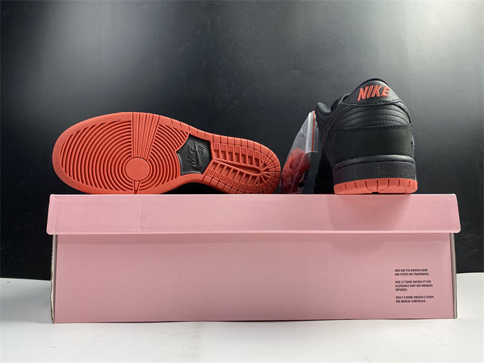 Nike SB Dunk Low Black Pigeon  883232-008