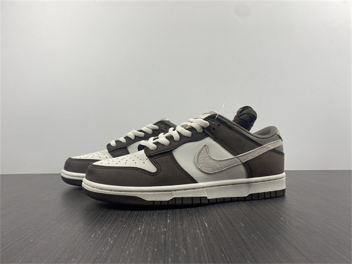Nike SB Dunk Low ''Steamboy OST'' LF0039-001