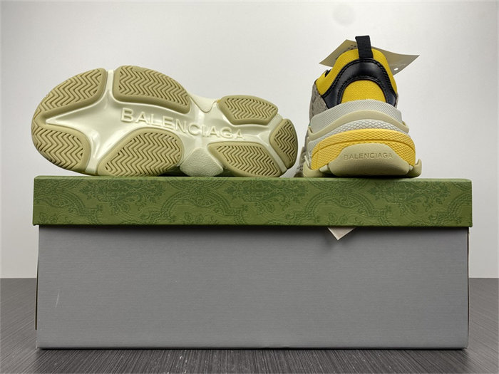 Gocci x BLCG The Hacker Project Triple S Beige Green Yellow  681067 UMO20 9766