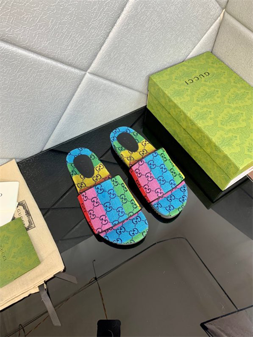 Gocci Slipper