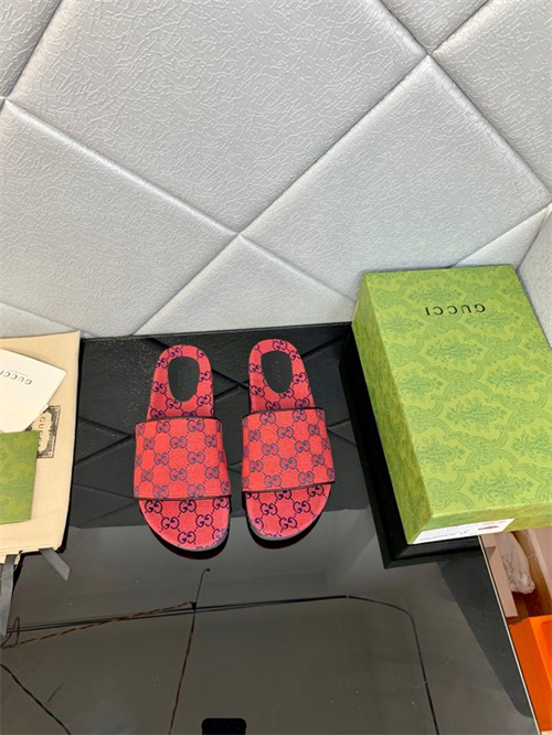 Gocci Slipper