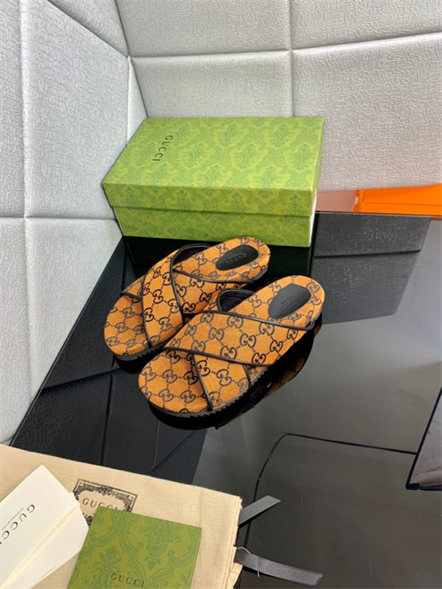 Gocci Slipper