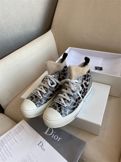 DR Sneaker