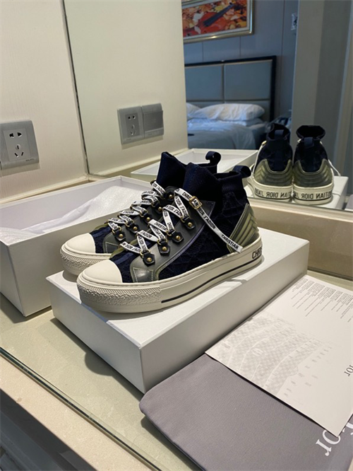 DR Sneaker