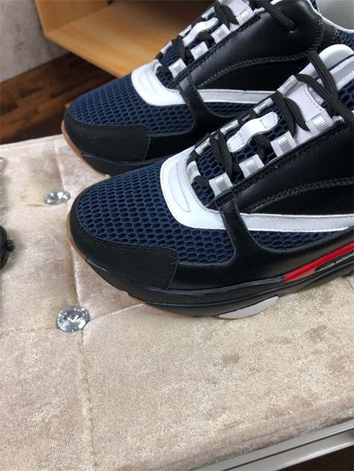 DR B22 SNEAKER