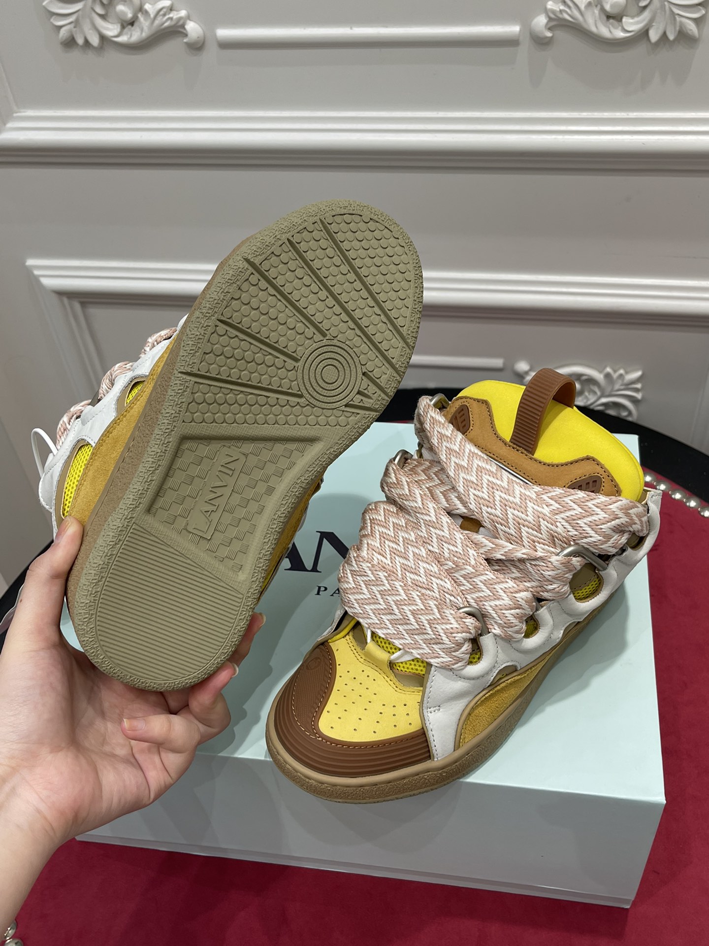 Lanvon Leather Curb Beige Yellow FM-SKRK11-DRAG-H200509
