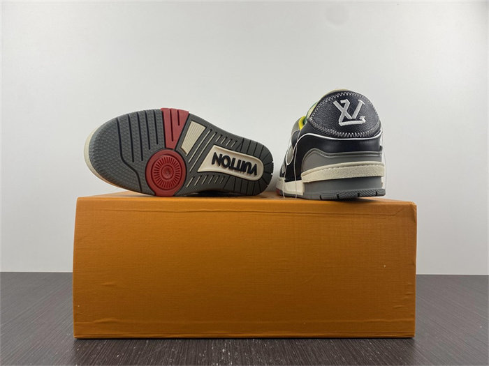 Luis Vitton Trainer Green SS21 1A8QA5