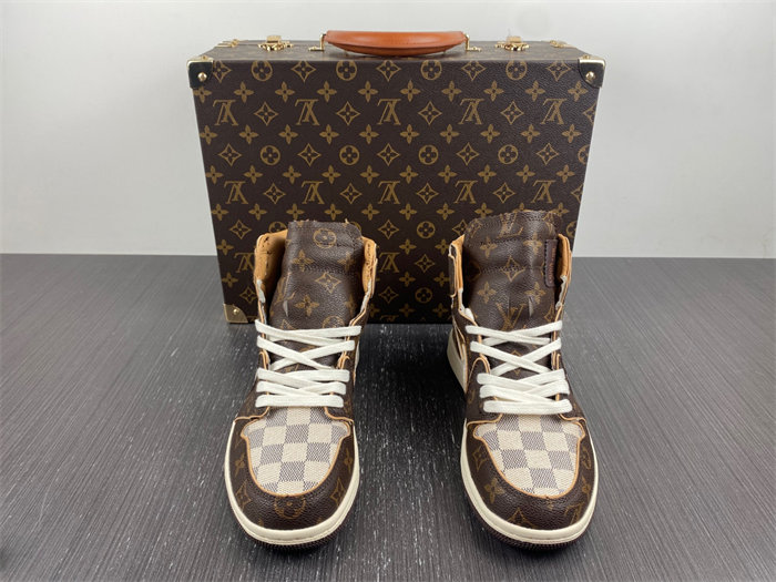 OFF-WHITE x Air Jordan 1 LV.