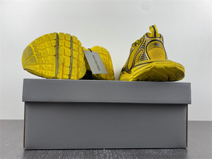 Balenciaga 3XL Yellow 734734 W3XL2 7010