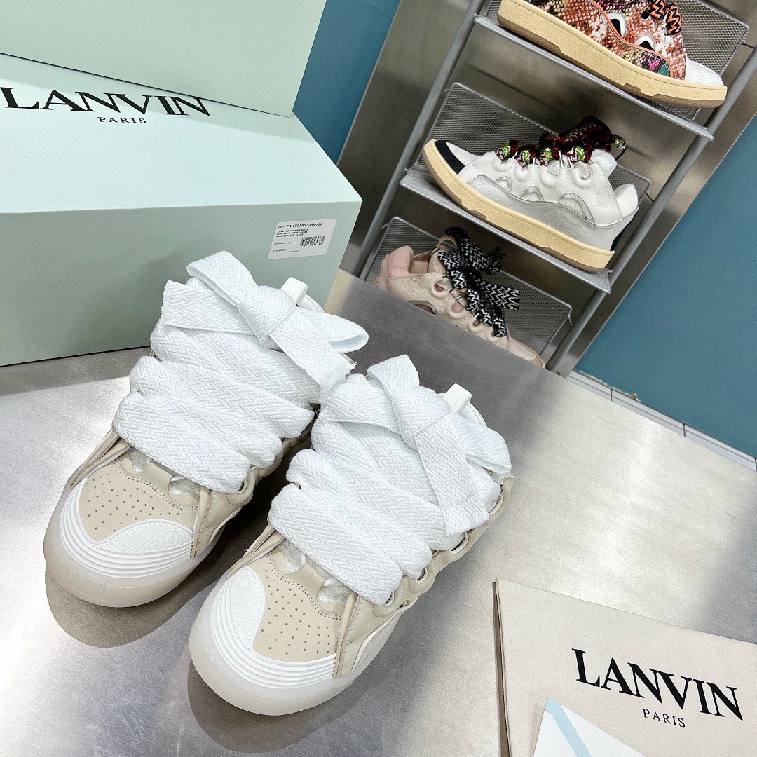 Lanvon Leather Curb 3