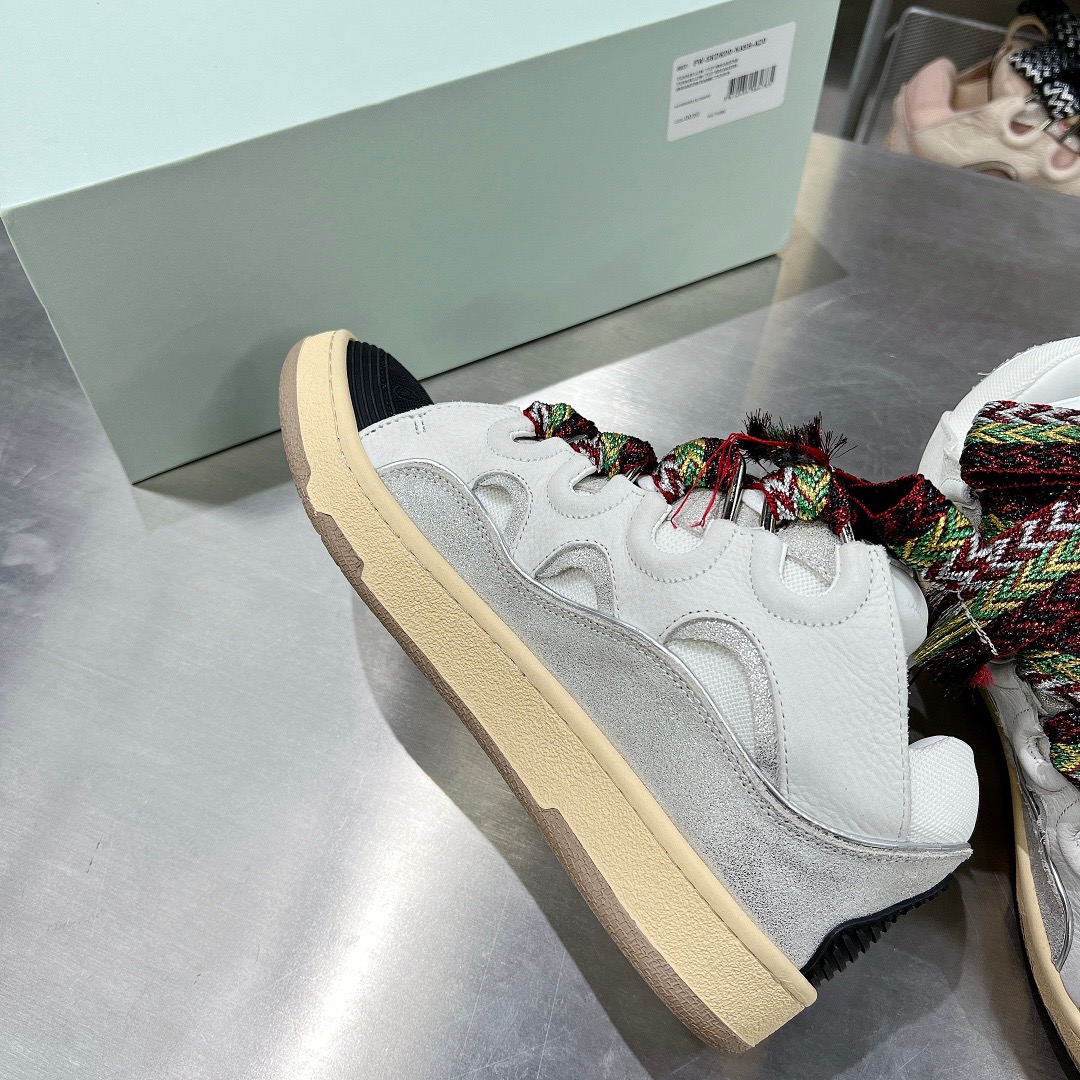 Lanvon Leather Curb 6