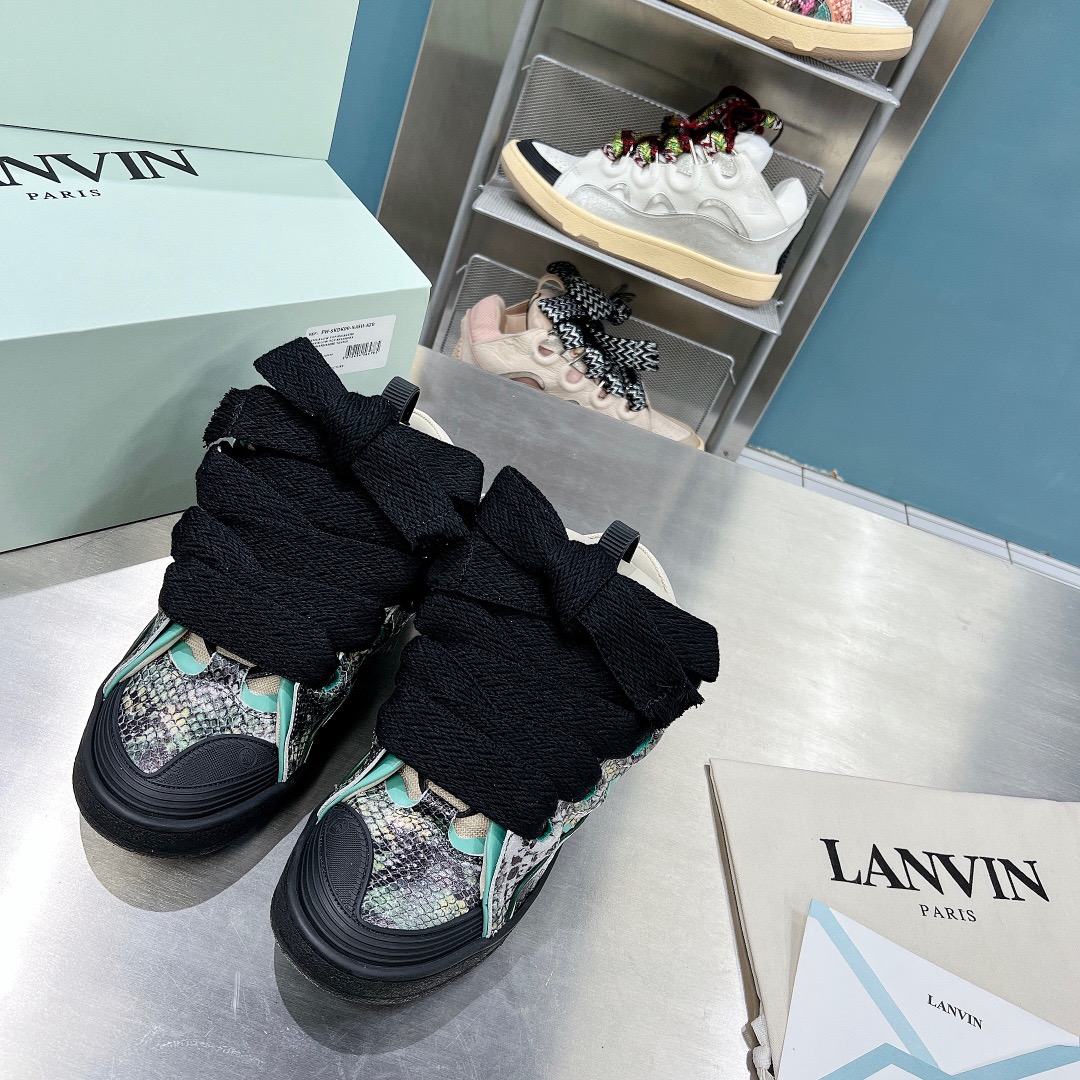Lanvon Curb Sneaker 18