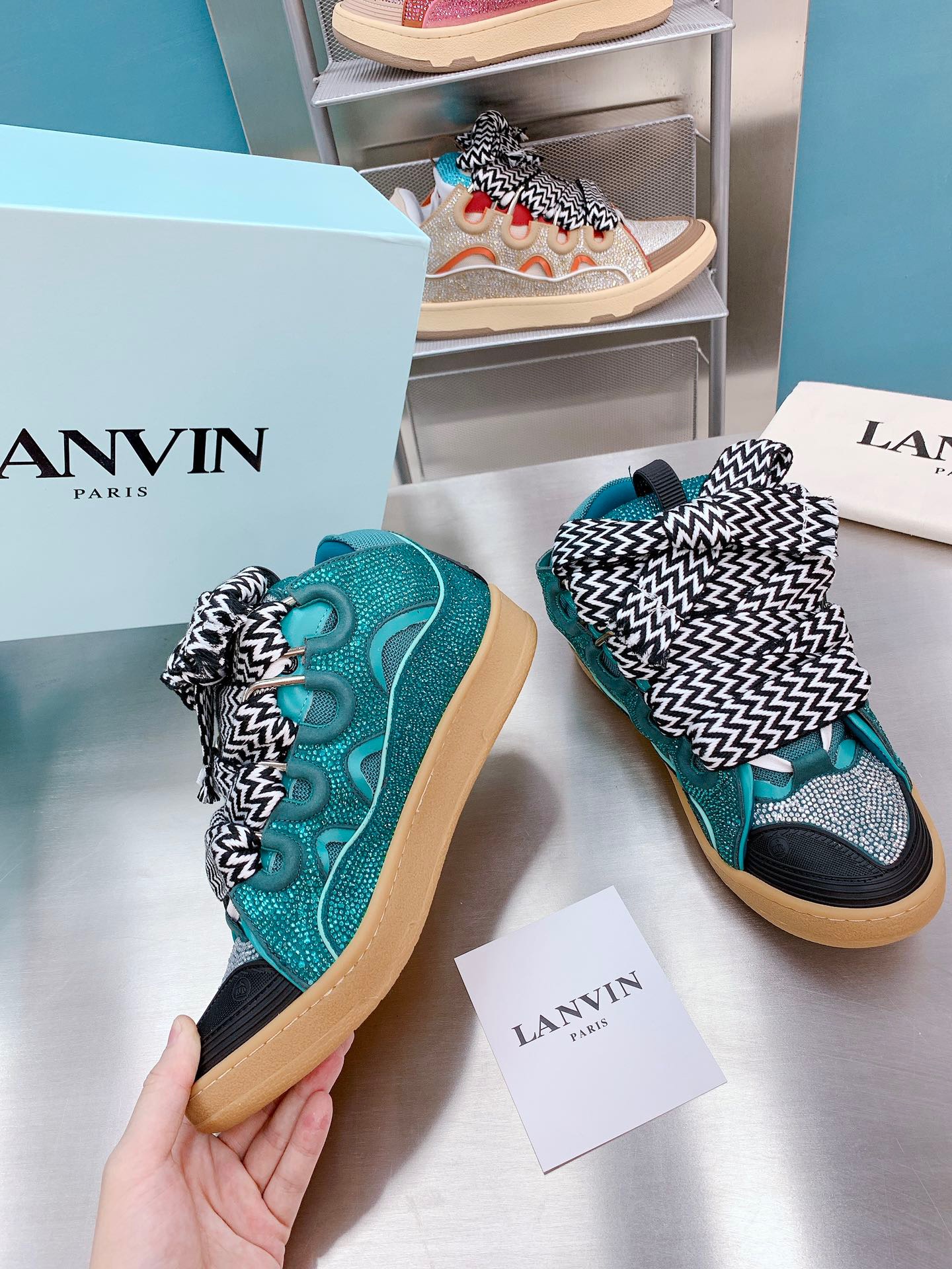 Lanvon Curb Sneaker 25