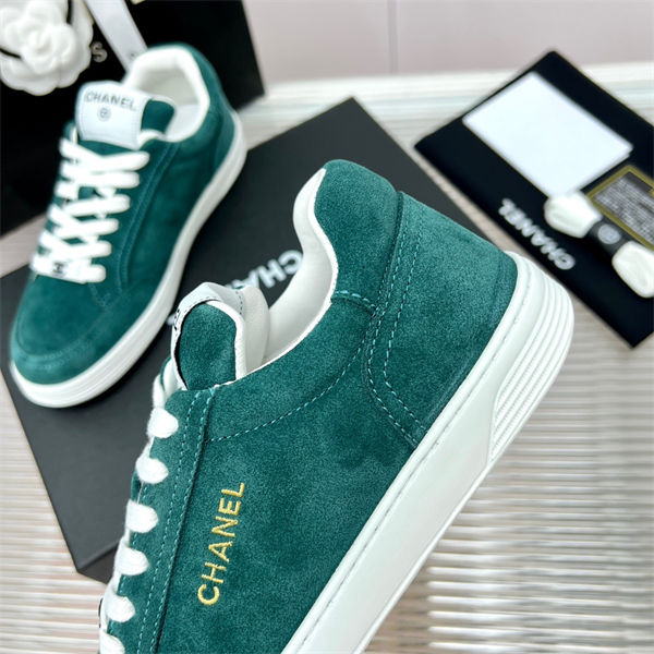 CHANEL 4
