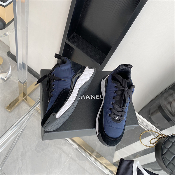 Chanal Sneakers