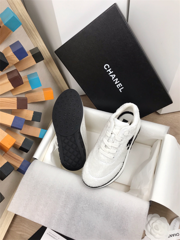 Chanal Sneakers