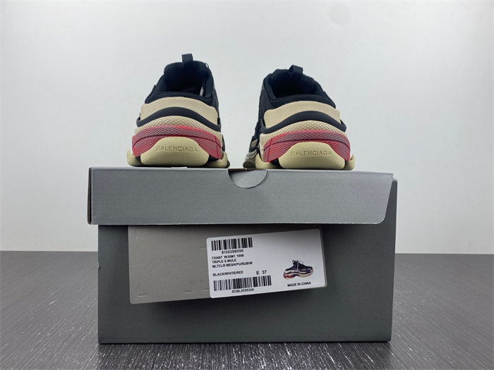 Balenciaga 755687 W3SM1 1096