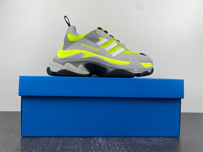 Balenciaga 712821 W2ZB5 7512