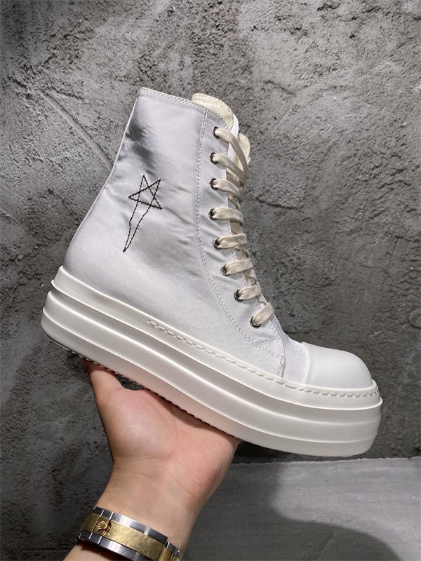 RI*K OWENS SNEAKERS