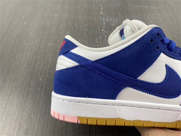 Nike SB Dunk Low “Los Angeles Dodgers” DO9395-400