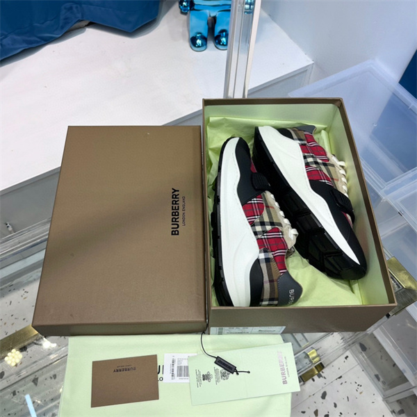 bvberry MJ004203