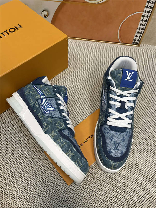 LV001