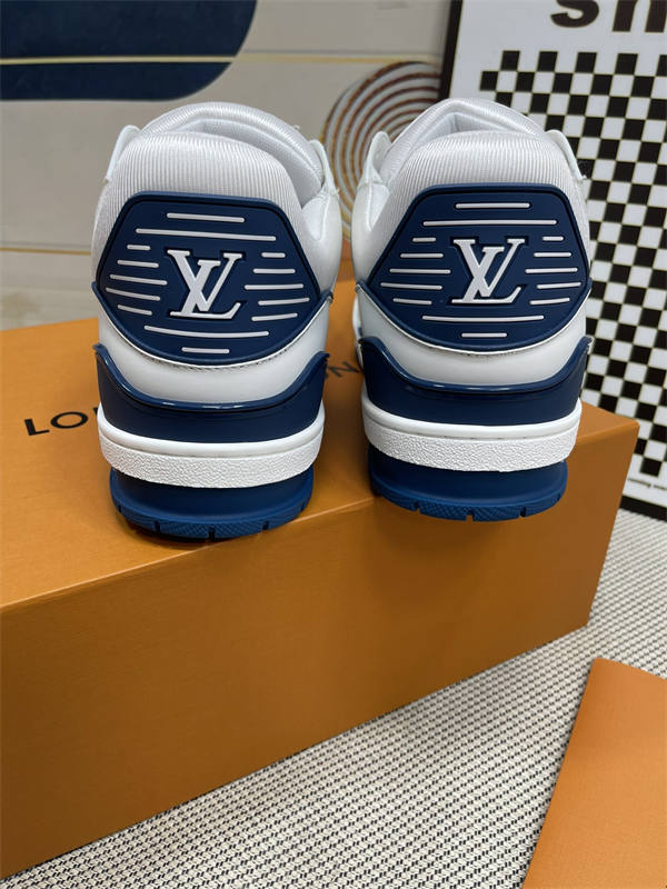 LV011