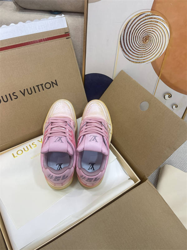 LV087