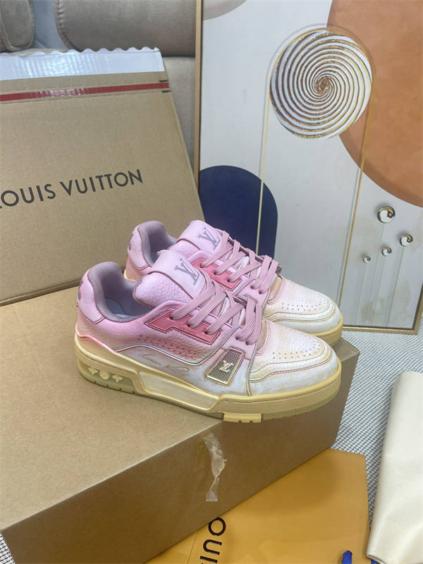 LV087