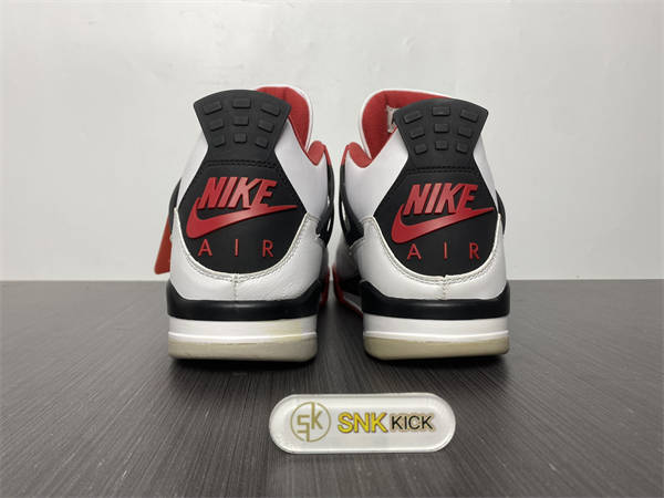 Jordan 4 Retro FIRE RED DC7770-160