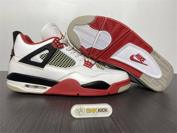 Jordan 4 Retro FIRE RED DC7770-160
