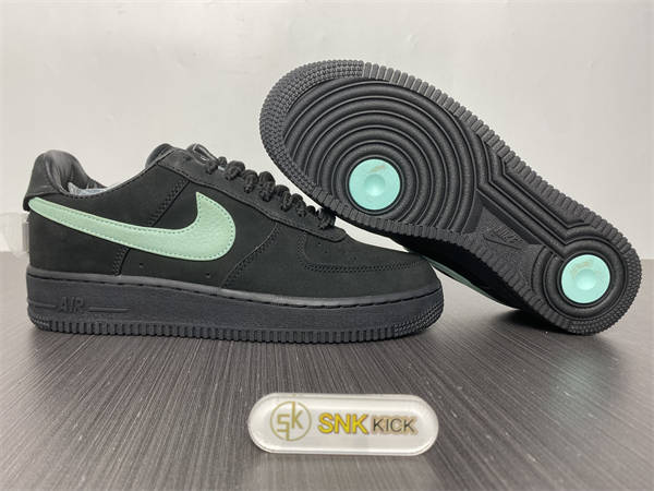 Nike Air Force 1 Low Tiffany & Co. 1837 DZ1382-001