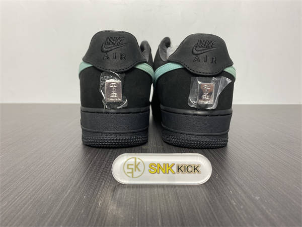 Nike Air Force 1 Low Tiffany & Co. 1837 DZ1382-001