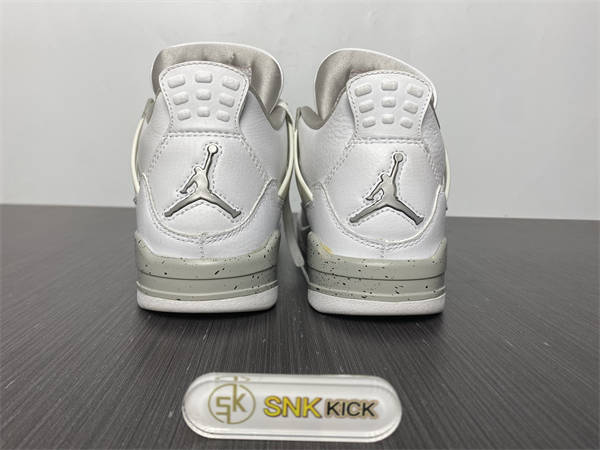 Jordan 4 Retro White Oreo CT8527-100