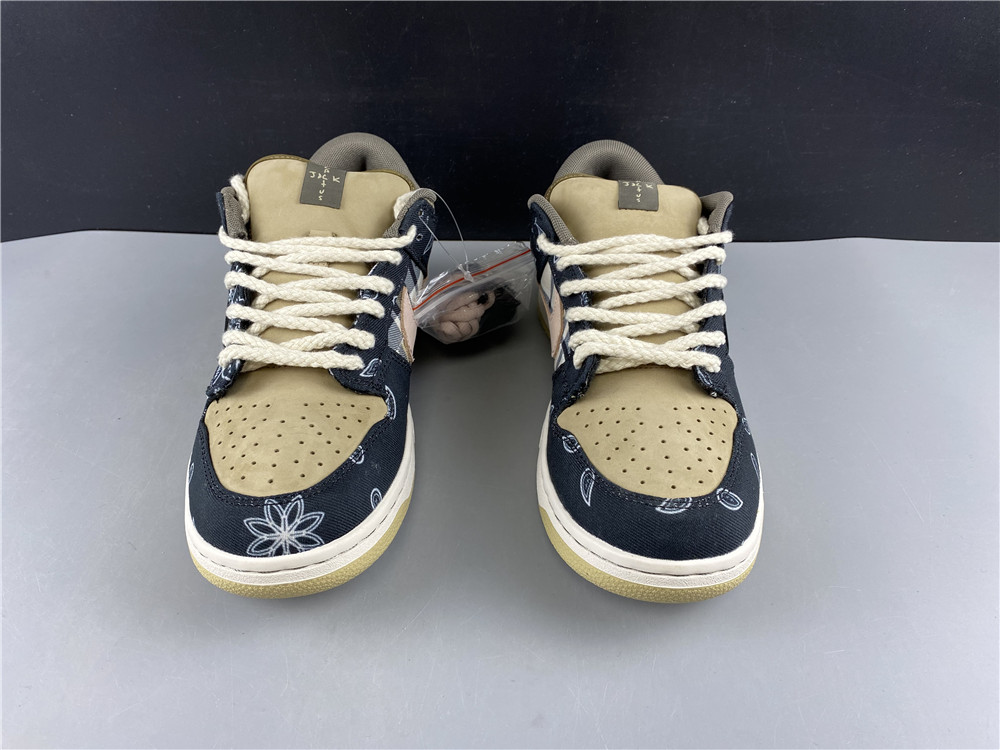 Nike SB Dunk LowTravis Scott (Regular Box) CT5053-001
