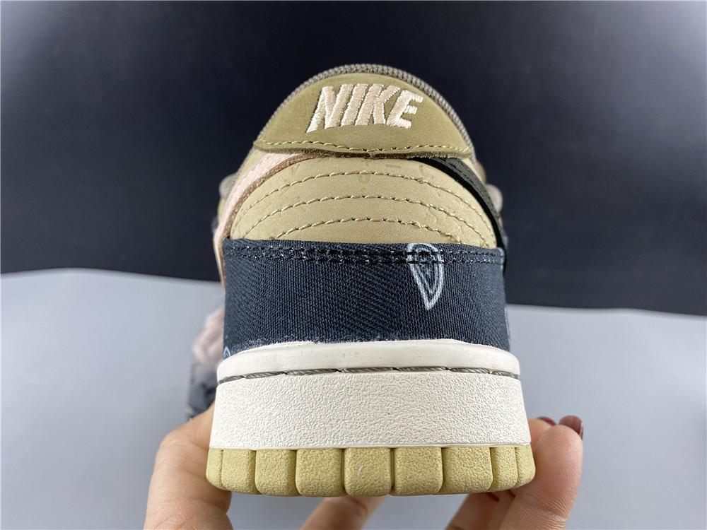 Nike SB Dunk LowTravis Scott (Regular Box) CT5053-001
