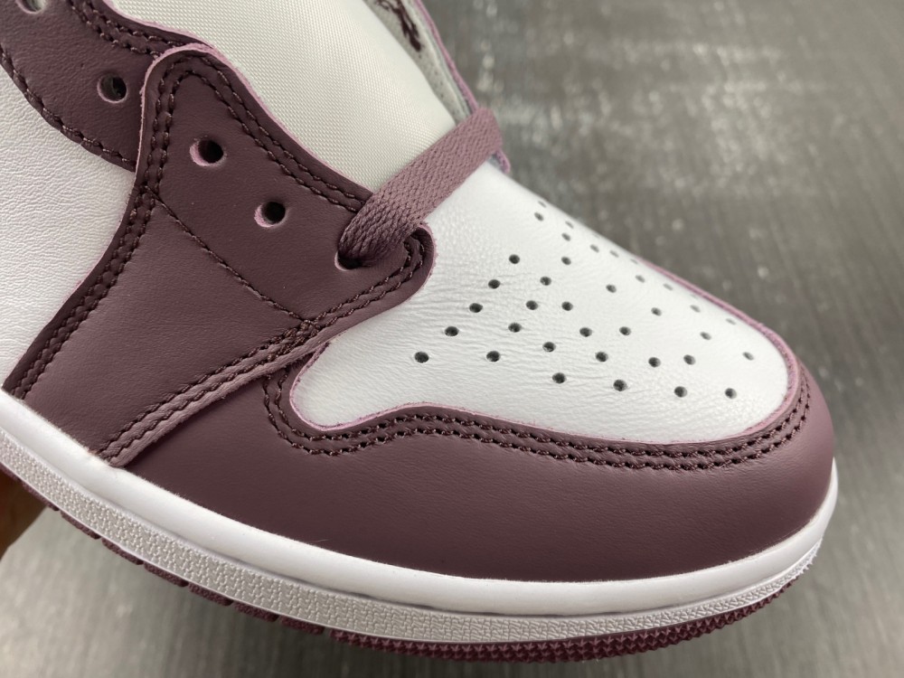 Jordan 1 Retro High OG Sky J Mauve DZ5485-105