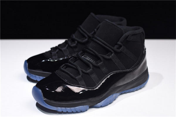 Jordan 11 Retro Cap and Gown  378037-005