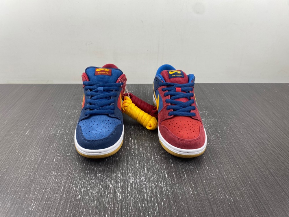 Nike SB Dunk Low Barcelona  DJ0606-400