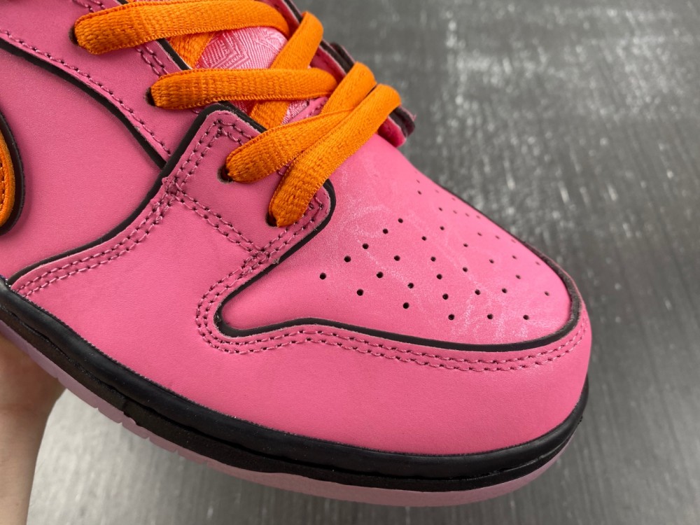 Nike SB Dunk Low “Blossom”The Powerpuff Girls FD2631-600