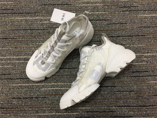 DR  Sneakers 123