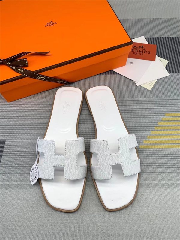 H Slipper