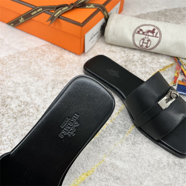 H Slipper