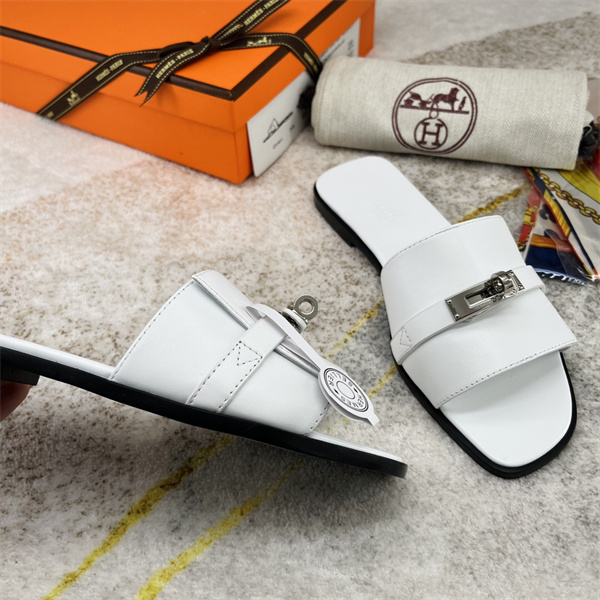 H Slipper