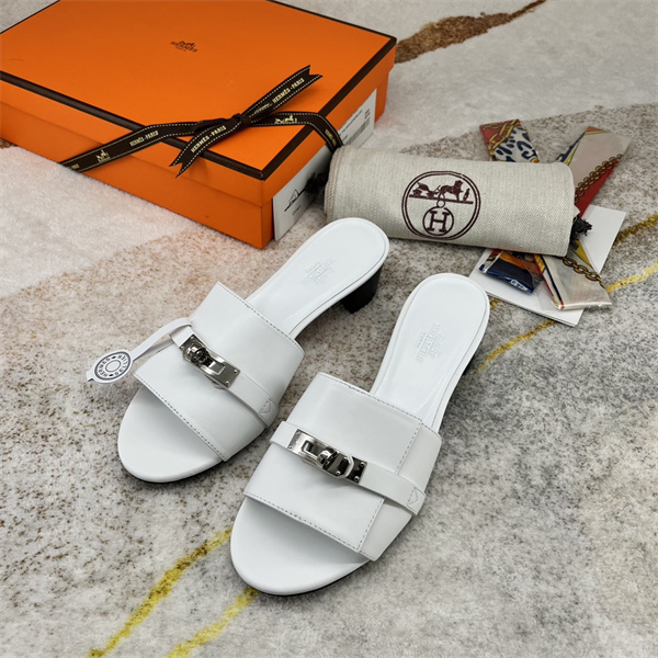H Slipper