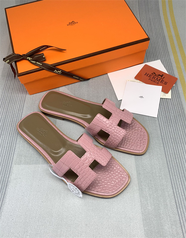 H Slipper