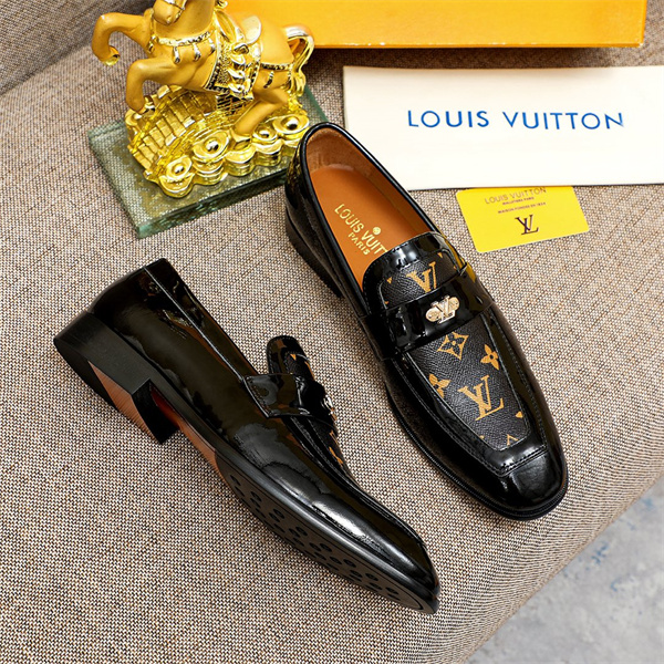 Lv Loafer 033
