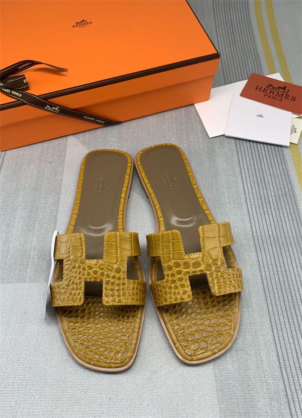 H Slipper